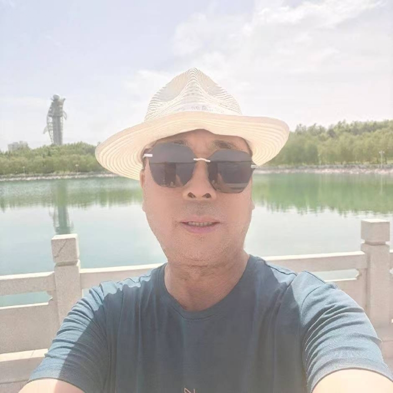 有钱人的第一张照片--宁夏闪婚服务中心